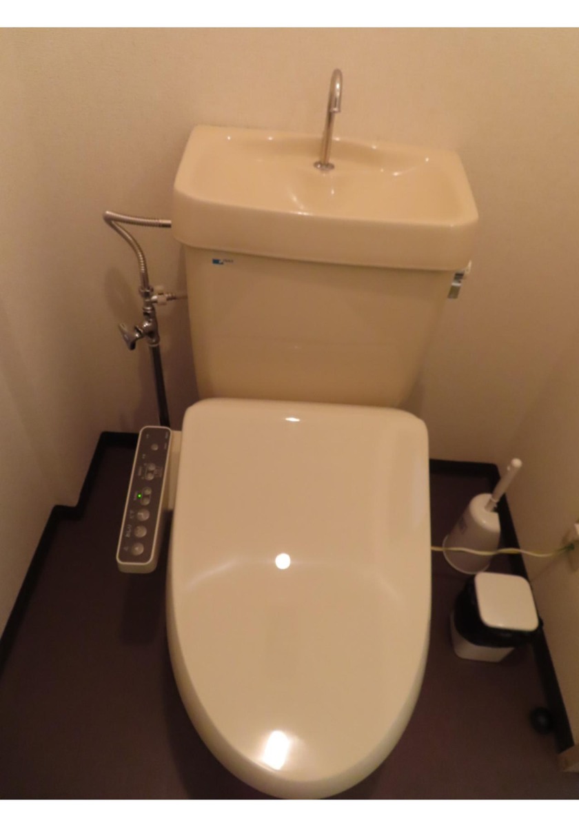 トイレ / Toilet